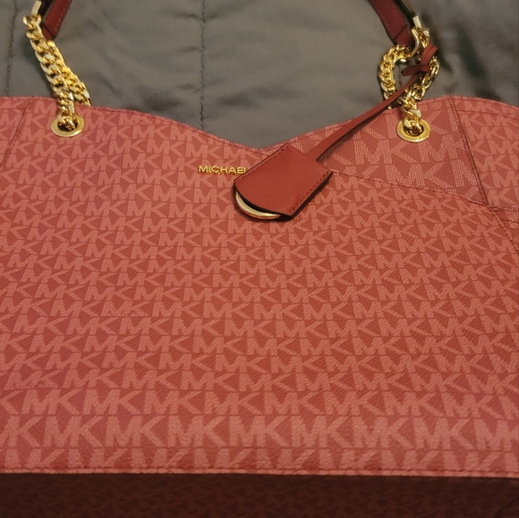 Michael Kors - Picture 5 of 5